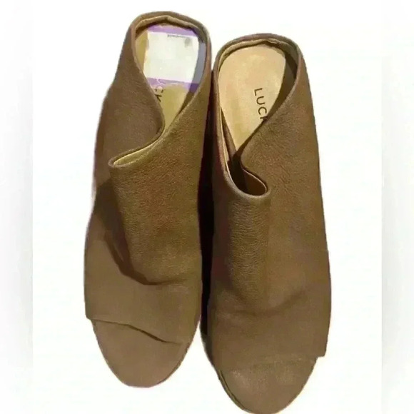 Lucky Brand Women’s Shoes Size 6 Terif Shooties Tan Open Toe - Picture 1 of 4